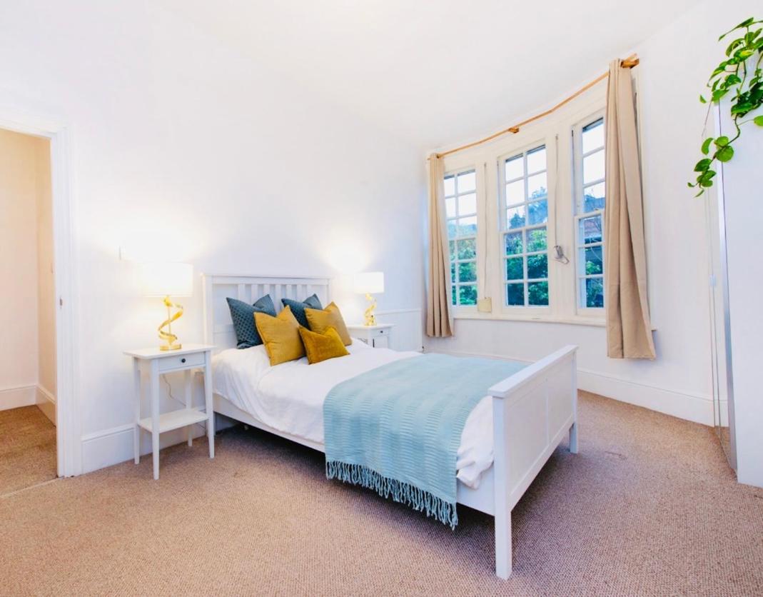 Spacious & Charming Garden Flat -Zone 2- Great For Central London Access Exterior photo
