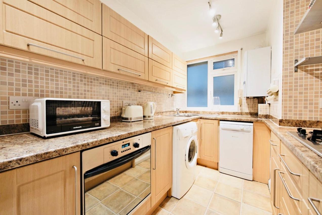 Spacious & Charming Garden Flat -Zone 2- Great For Central London Access Exterior photo